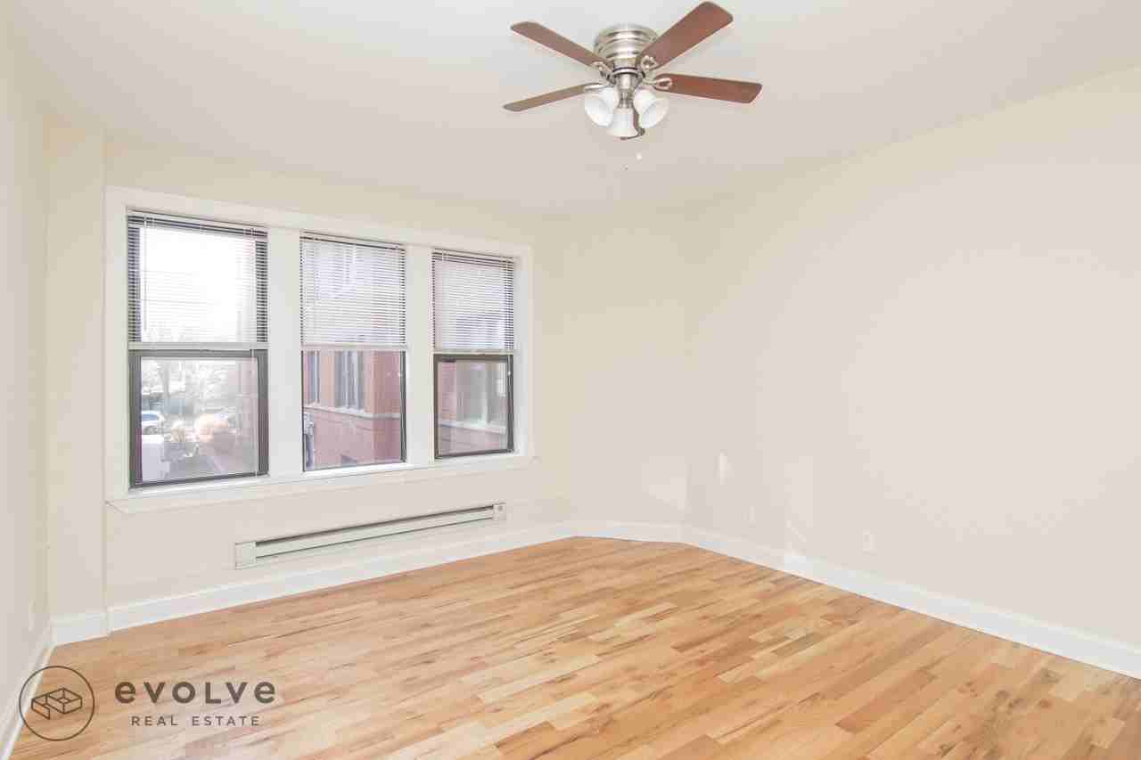 3939 North Janssen Avenue #N1