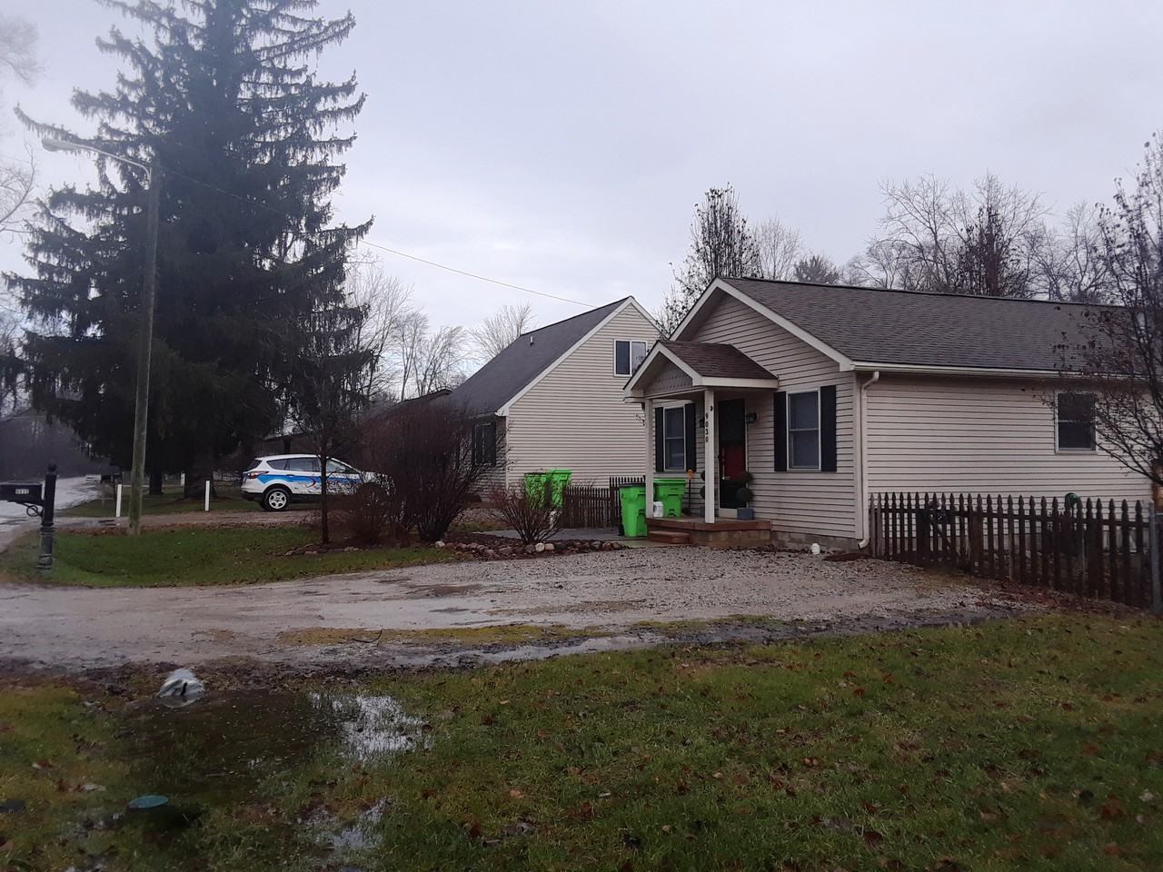 9028 Lincoln Dr - Photo 3 of 25