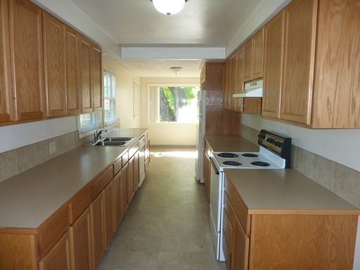 2307 Willamette St - Photo 3 of 15