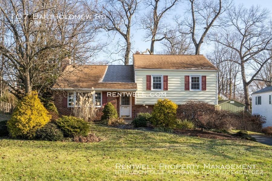 107 Bartholomew Rd - Photo 2 of 50
