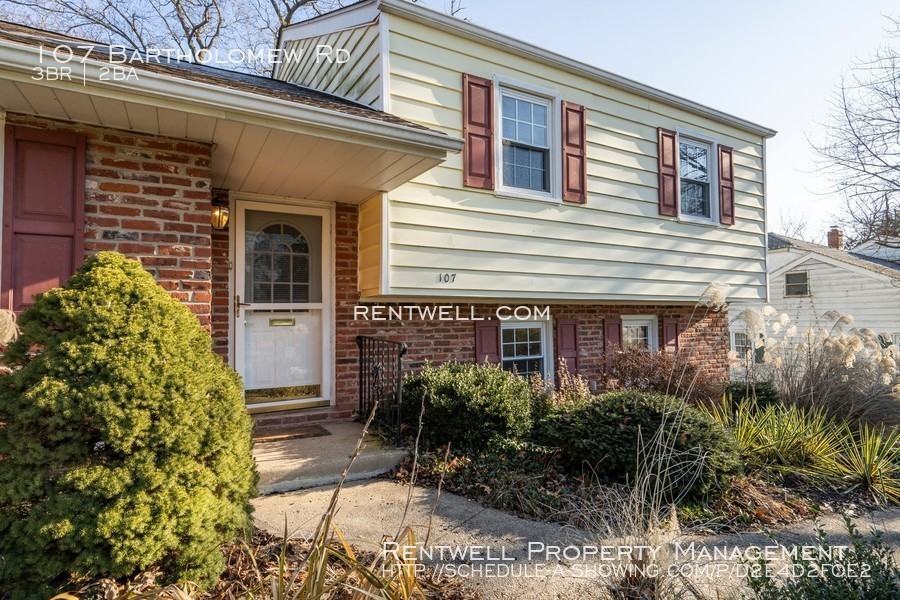 107 Bartholomew Rd - Photo 3 of 50