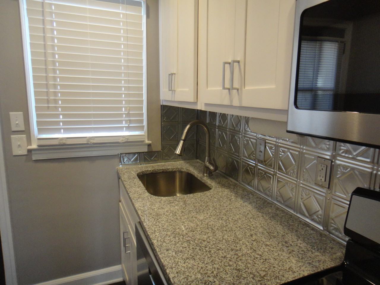 339 Melrose Avenue #B - Photo 2 of 17