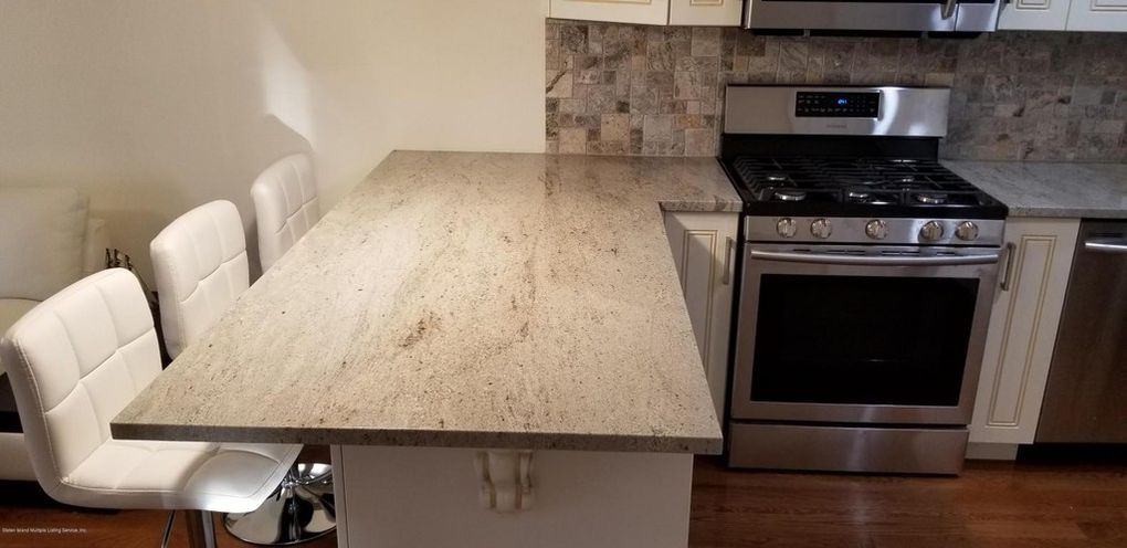 46 Daffodil Lane - Photo 3 of 14