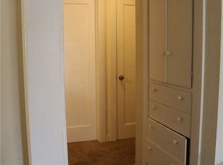 3418 S 140th St - Photo 2 of 5