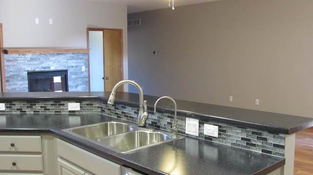 1833 Red Willow Rd - Photo 3 of 16