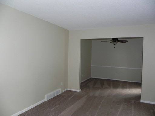 9830 Walnut St - Photo 3 of 19