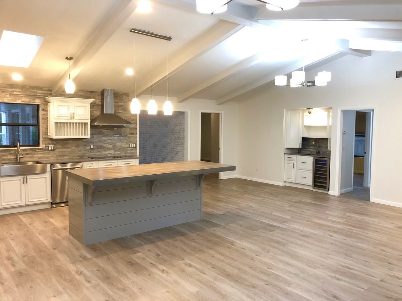 8 Walden Ln - Photo 3 of 31