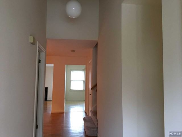 19 Allison Way - Photo 2 of 14