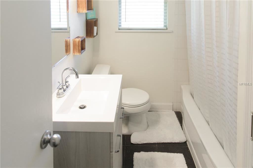 1315 Margate Ave - Photo 3 of 12
