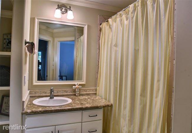 3000 McCulloch Cir - Photo 3 of 6