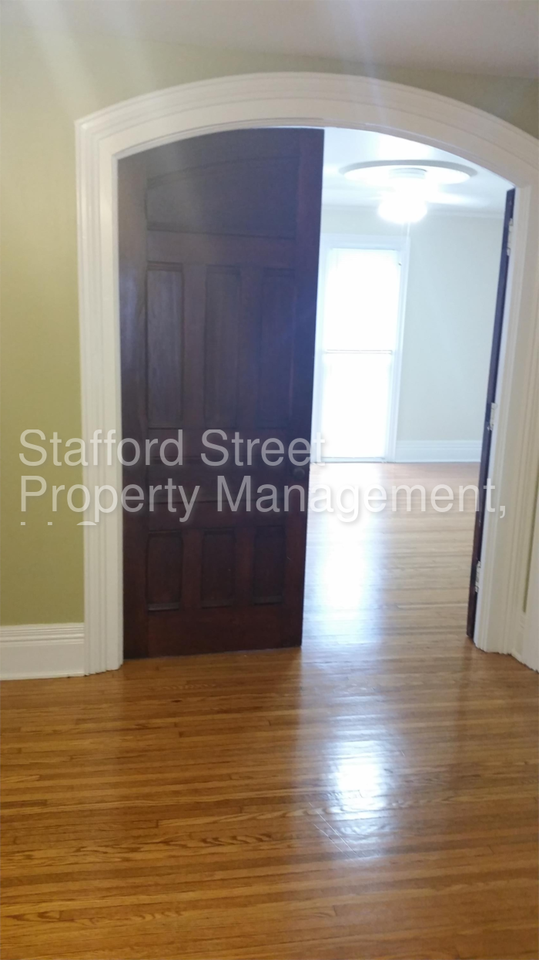 1876 Blossom Rd #1876 - Photo 3 of 8