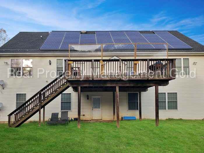 5940 Gary Dr - Photo 2 of 19