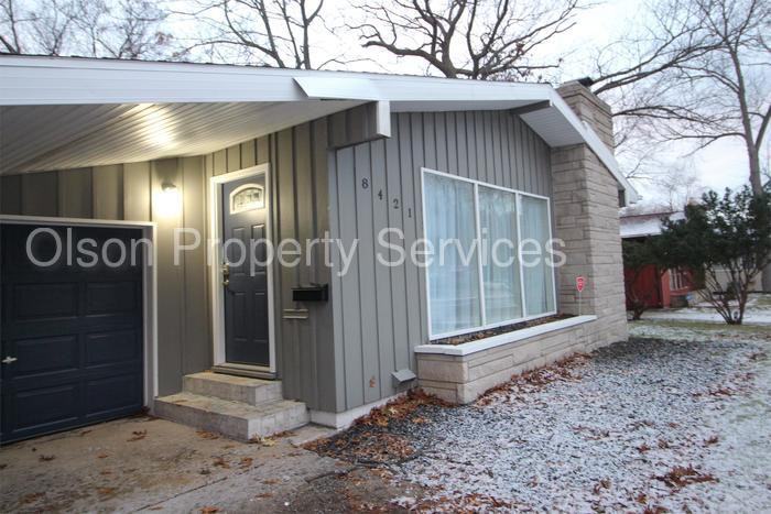 8421 Lakewood Ave - Photo 2 of 20