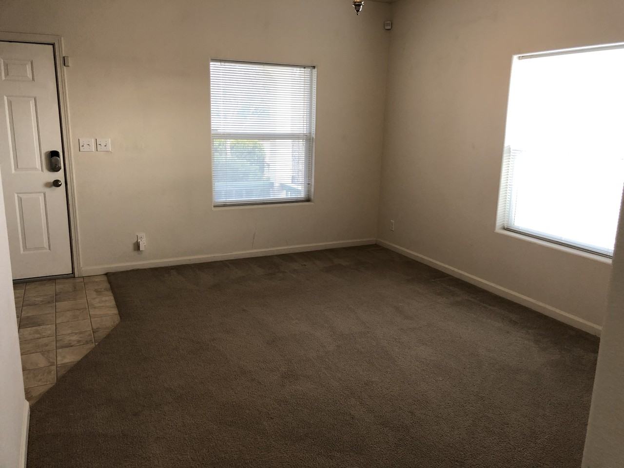 1514 S 9th St - Photo 3 of 12