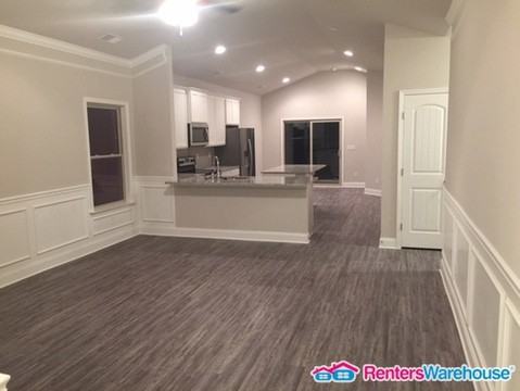 8215 NW Stone Mill Dr - Photo 2 of 17