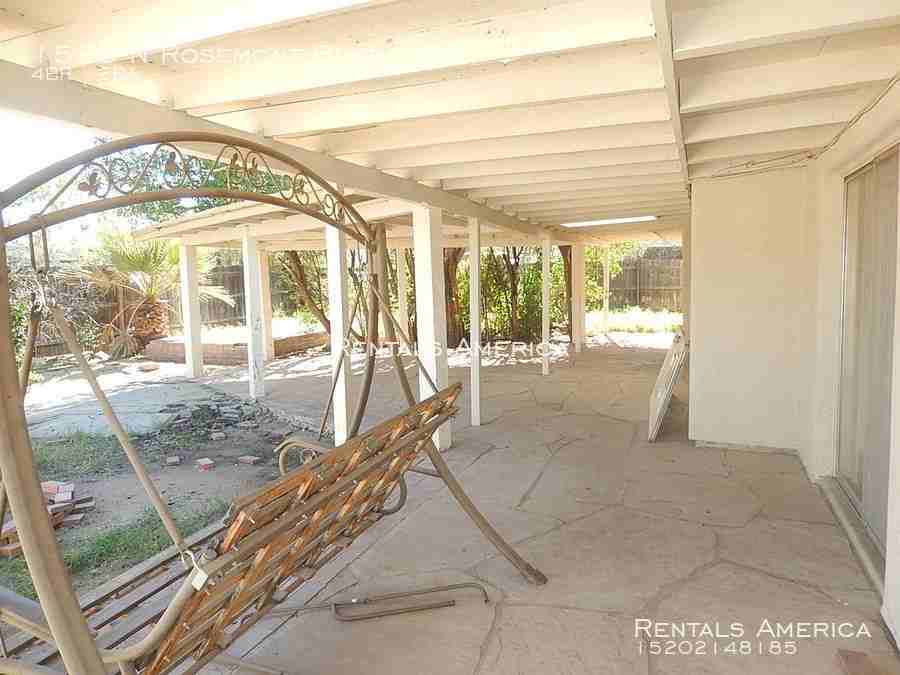 1528 N Rosemont Blvd - Photo 2 of 17