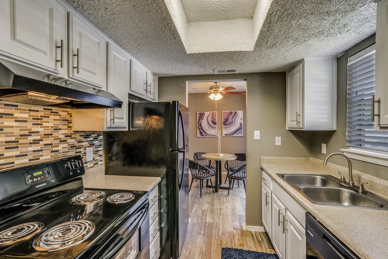 Metro 7000 (fka Waters Landing) Apartments 7000 John T White Road