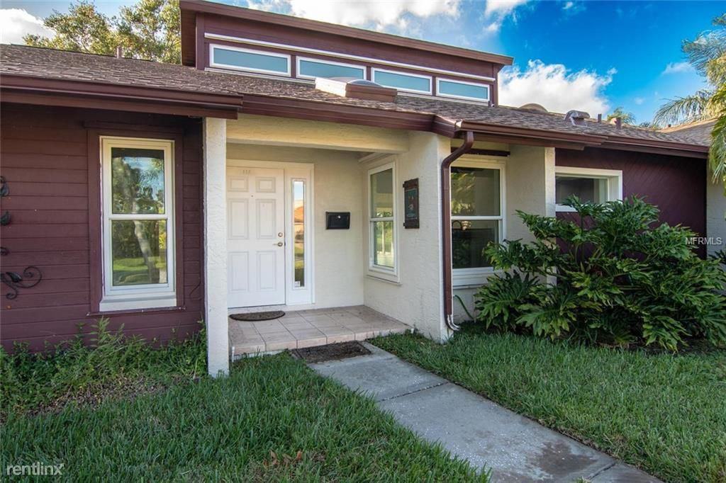 7200 16th Ct NE - Photo 3 of 32