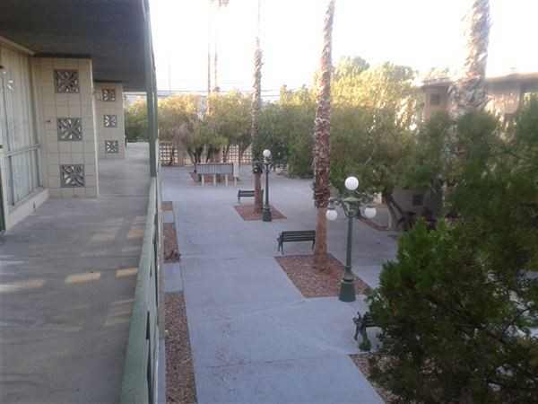 Ratpack Bungalow Apartments - Photo 2 of 6