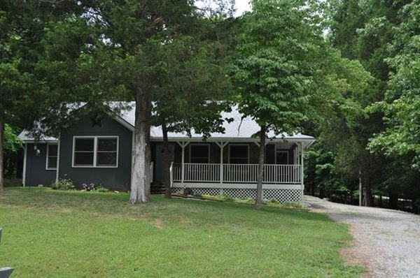 29 Red Pine Ct - Photo 2 of 20