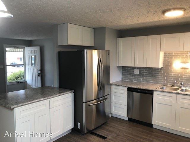 4355 Kitridge Rd - Photo 3 of 14
