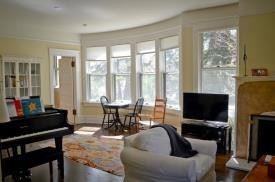 870 12th St - Photo 2 of 11