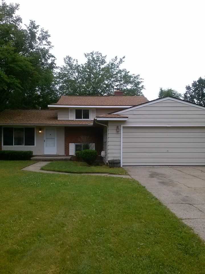 2175 Hempstead Rd - Photo 2 of 40