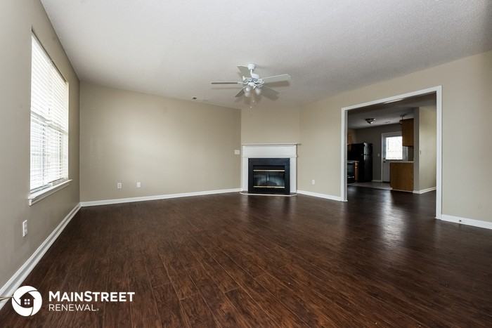 3365 Waggoner Ln - Photo 2 of 15