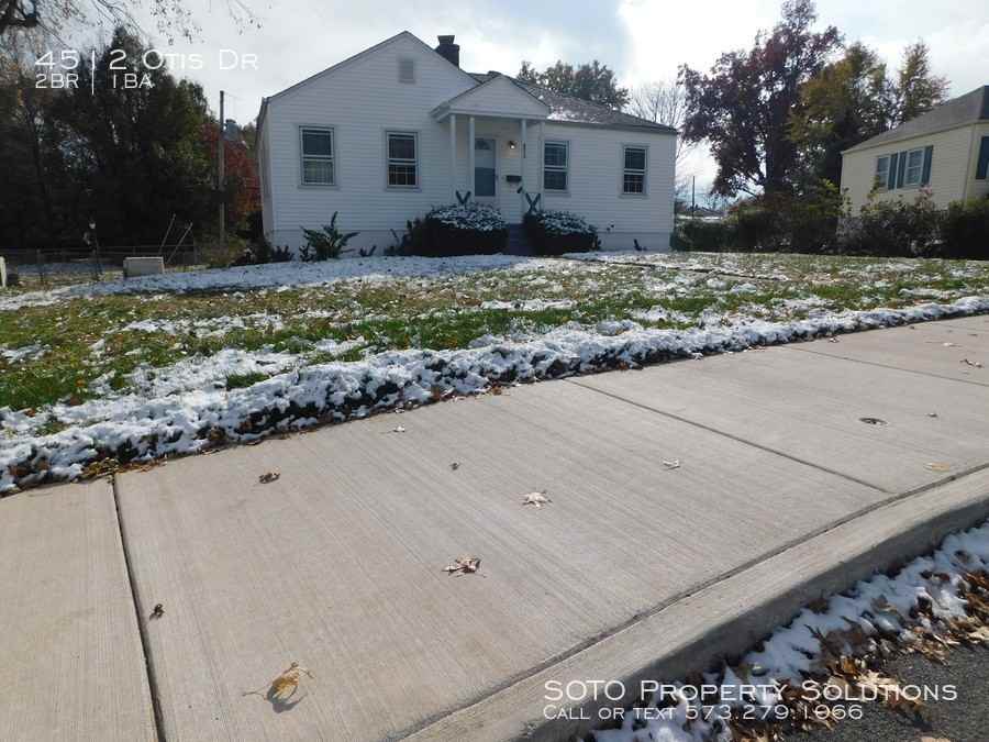 4512 Otis Dr - Photo 2 of 4