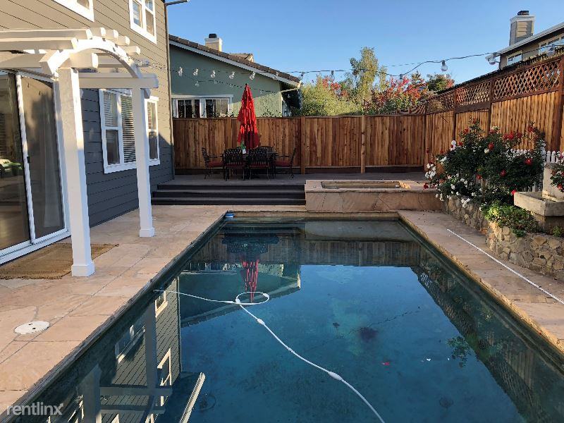 9 Big Leaf Ct - Photo 2 of 5