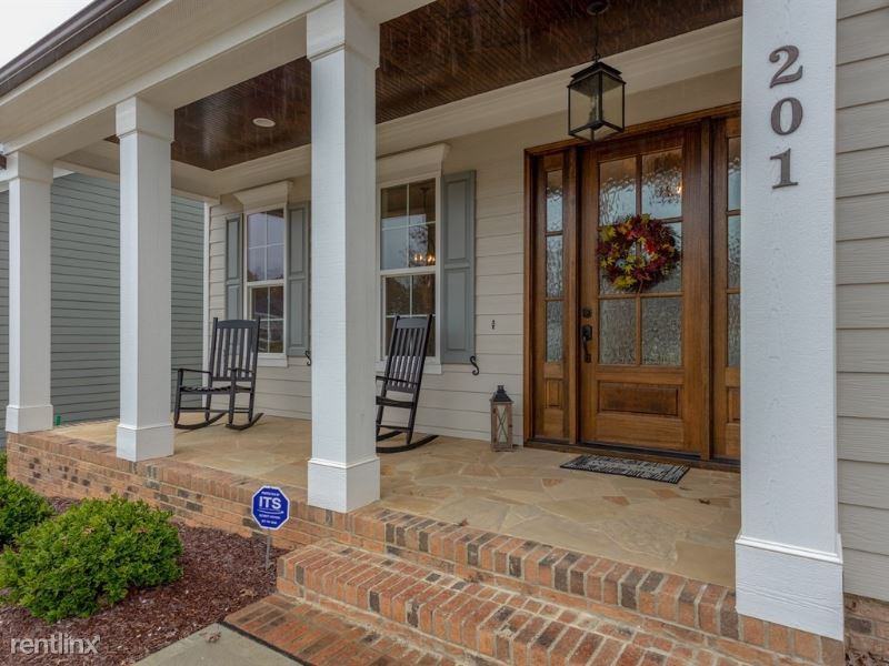 201 Fairway Vista Drive - Photo 2 of 30