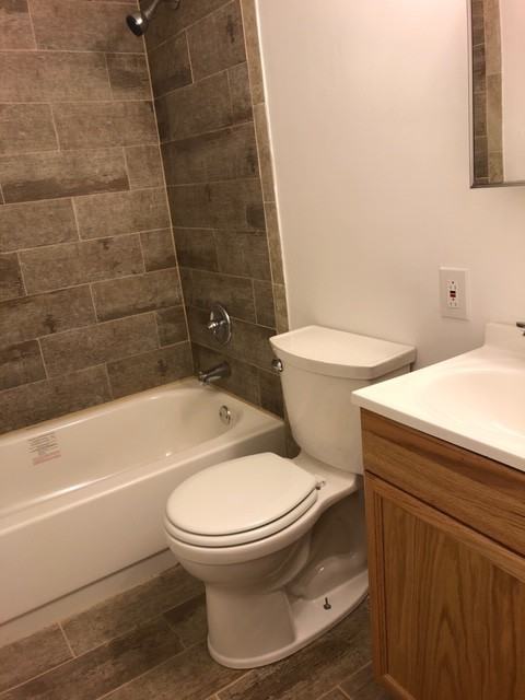 900 Lincoln Ave #4 - Photo 3 of 4