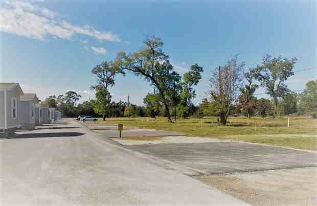 707 Woodland St - Photo 2 of 3