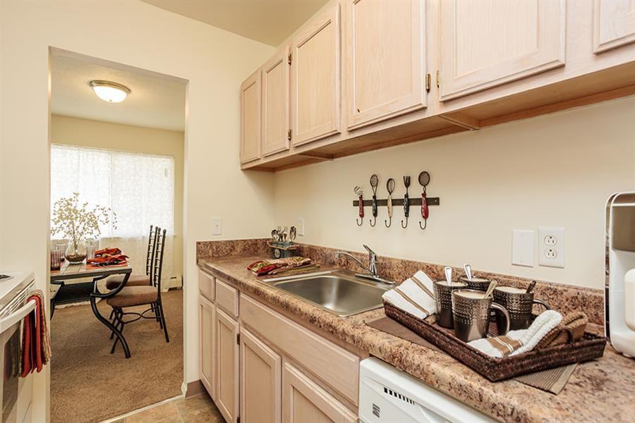 Brookwood on the Green - Photo 2 of 9