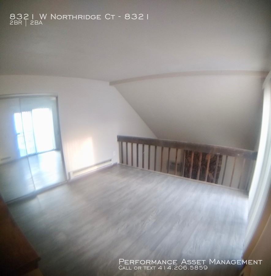 8321 W Northridge Ct #8321 - Photo 3 of 9