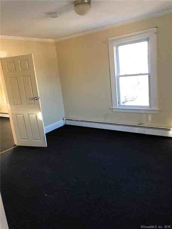 41 Burnham St #2nd Fl - Photo 3 of 8