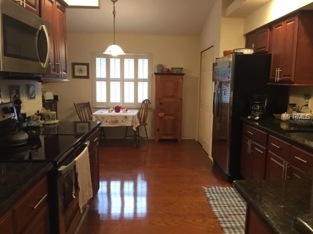 9831 Conservation Dr - Photo 3 of 14