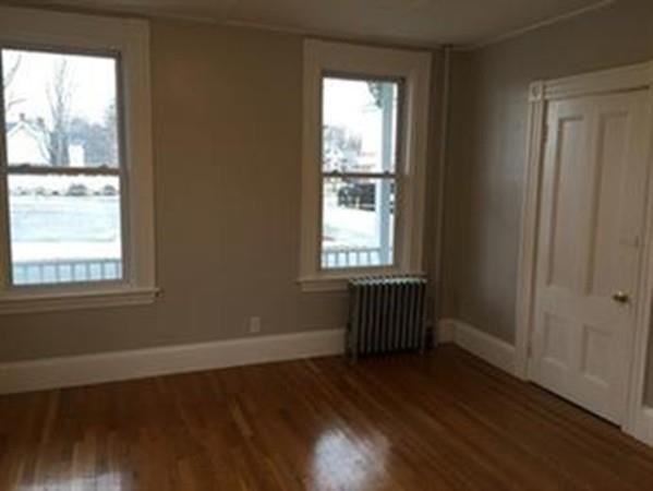 17 Sanborn St - Photo 3 of 10