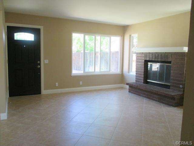 14812 Daffodil Ave - Photo 3 of 30