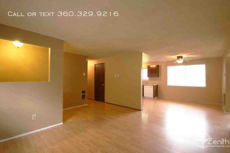 3608 NE 135th Ave - Photo 2 of 11