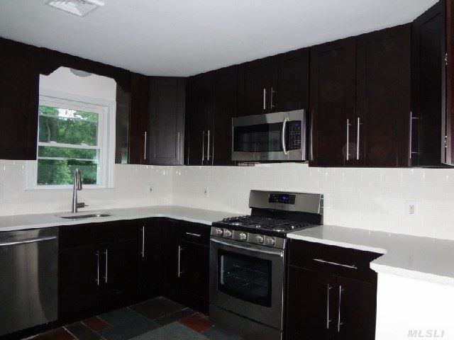 1405 Stony Brook Rd - Photo 3 of 16