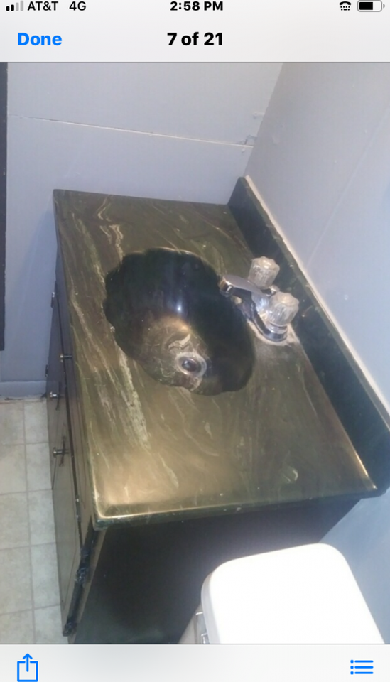 418 Walnut St - Photo 2 of 5