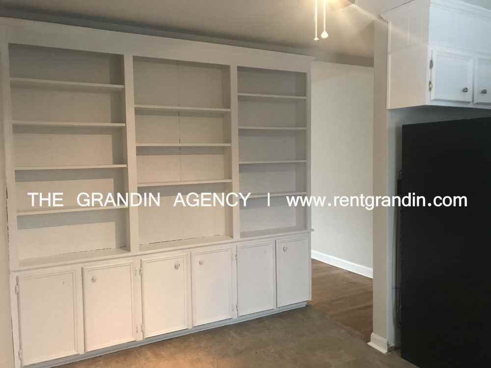 309 Corbin Cir NW - Photo 2 of 10