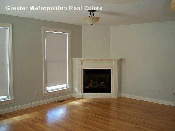 90 Jerome St DUP - Photo 2 of 8