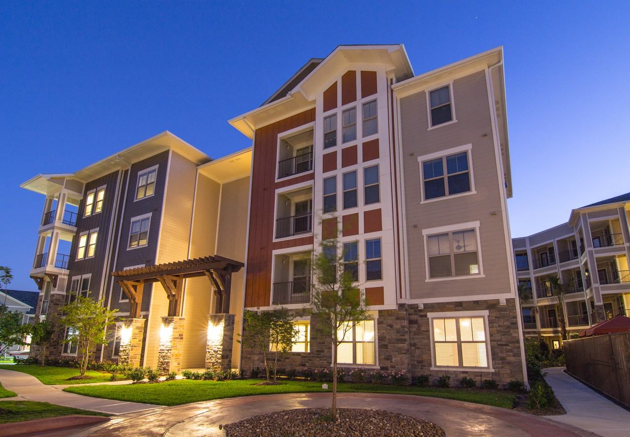 The Pointe at West Lake Apartments for Rent 16755 West
