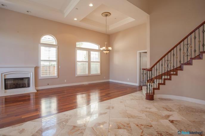 2450 Olive Ave - Photo 2 of 32