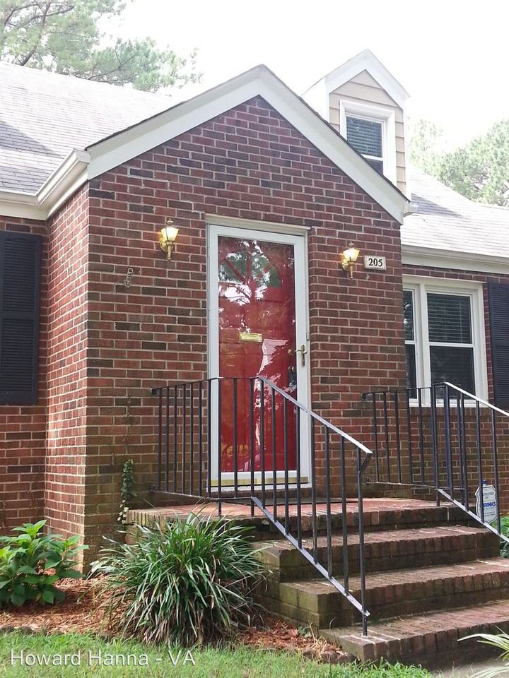 205 Granby Park Dr - Photo 3 of 15