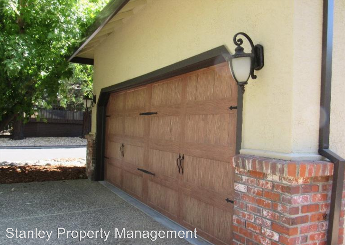 6610 Rio Oso Dr - Photo 2 of 10