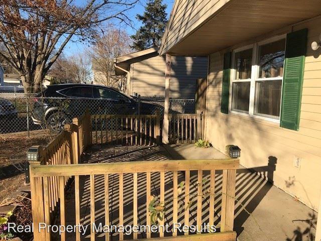 930 Judson St - Photo 2 of 17