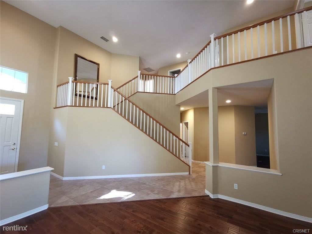 27322 Blueridge Dr - Photo 2 of 50